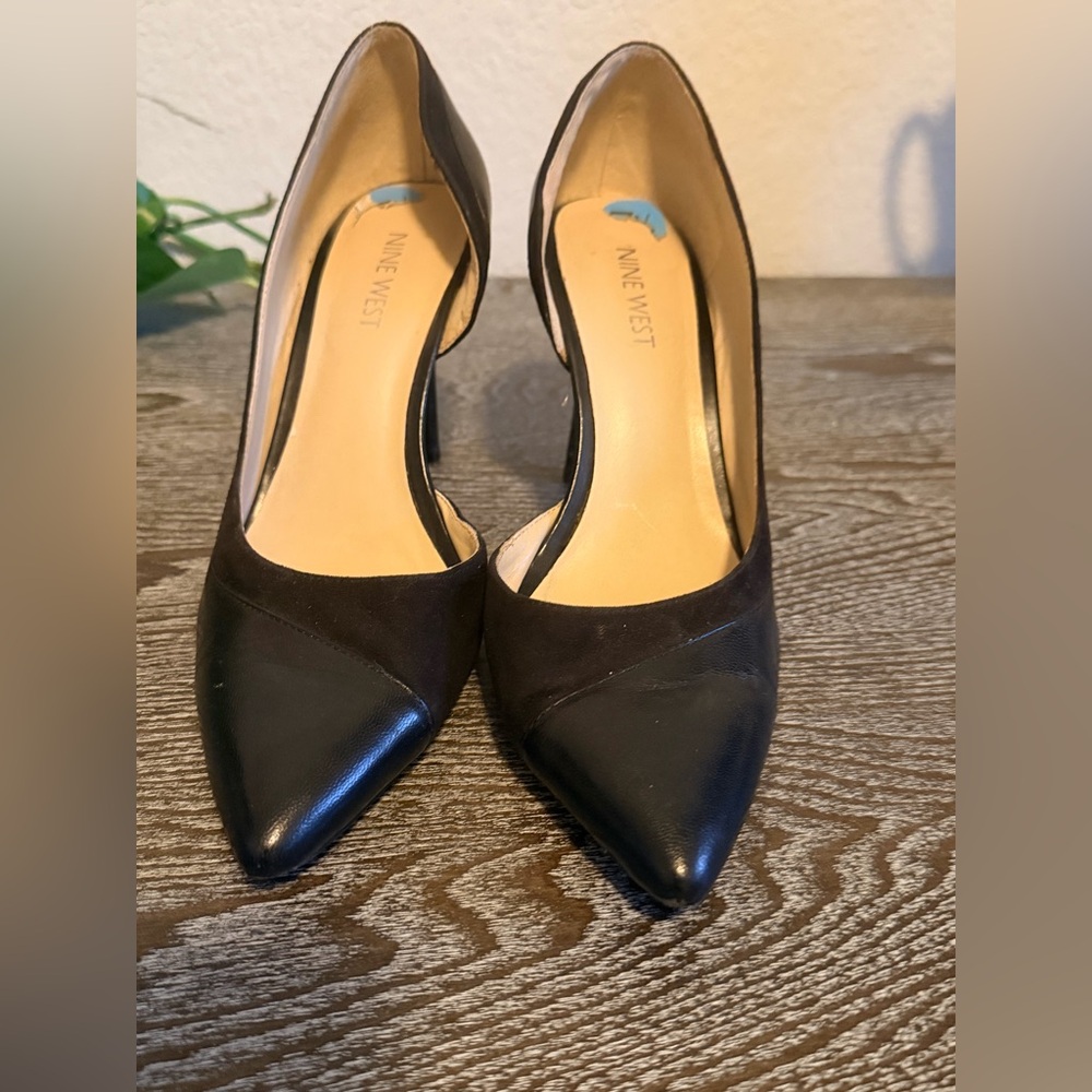 Nine West Black Pointed-Toe Two-Texture Pumps